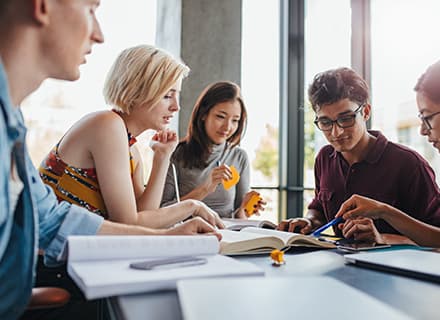 How to become a successful online educator in 2024.
